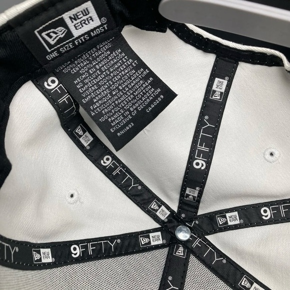 ☀️ New Era LA Galaxy 9Fifty Snap Back Hat Gray/White OSFA MLS Soccer - Picture 7 of 9